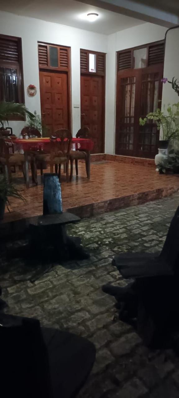 Leisure Home Коломбо Екстер'єр фото